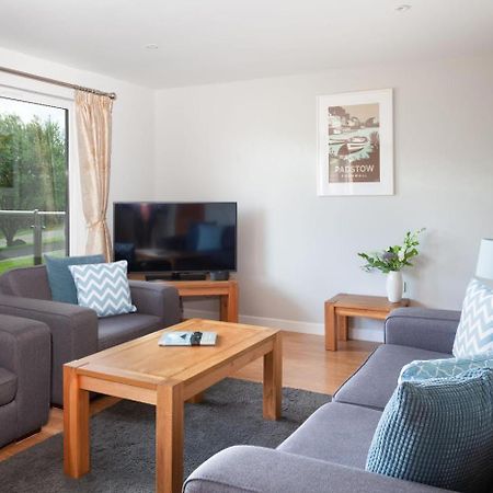 Kingfisher Hot Tub & Log Burner House On Premium Lakeside With Resort Facilities St Columb Major Eksteriør bilde