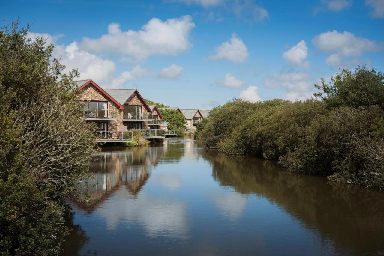 Kingfisher Hot Tub & Log Burner House On Premium Lakeside With Resort Facilities St Columb Major Eksteriør bilde