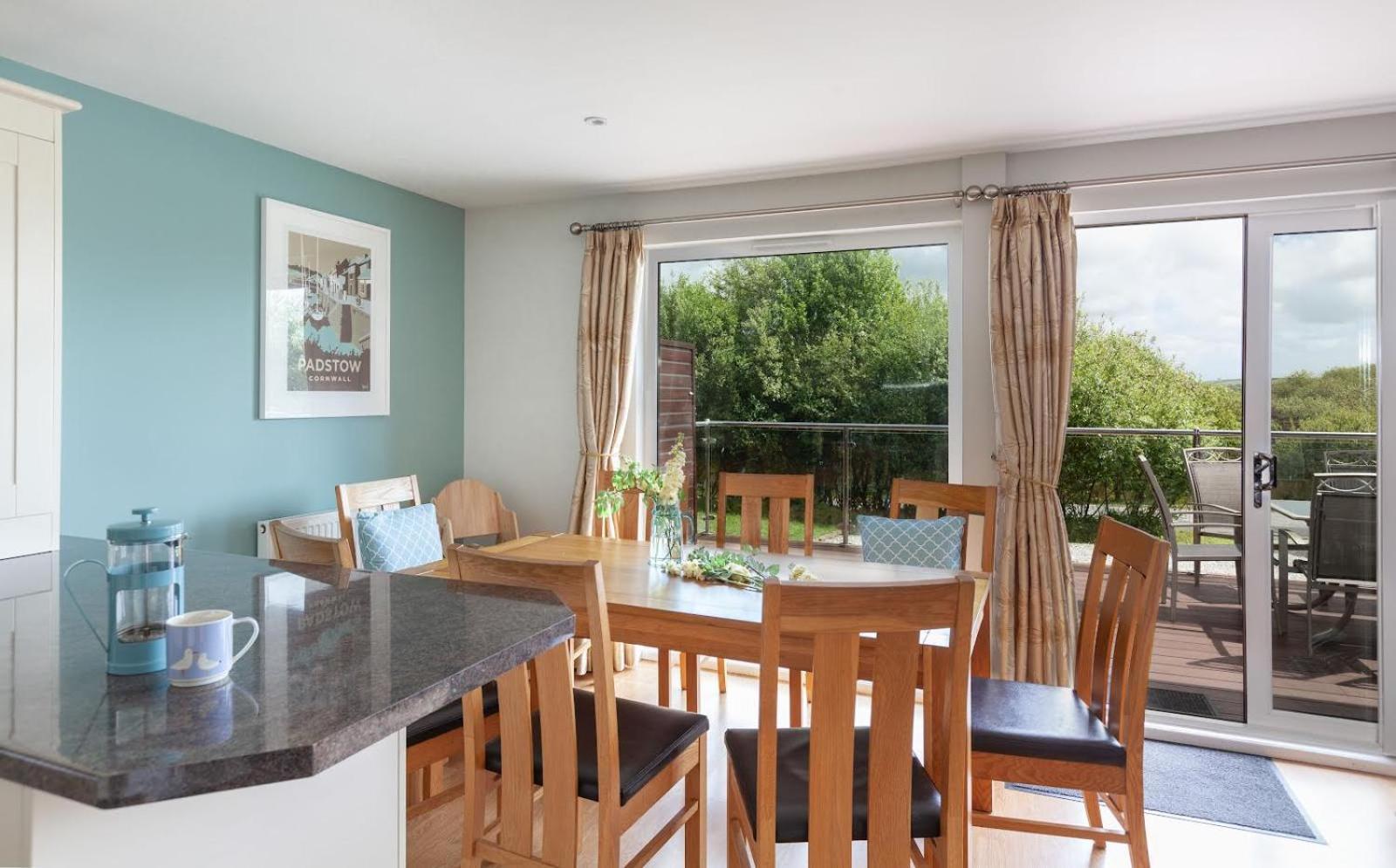 Kingfisher Hot Tub & Log Burner House On Premium Lakeside With Resort Facilities St Columb Major Eksteriør bilde
